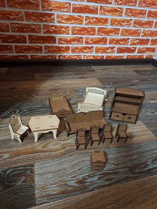 Продам кукольный коттедж