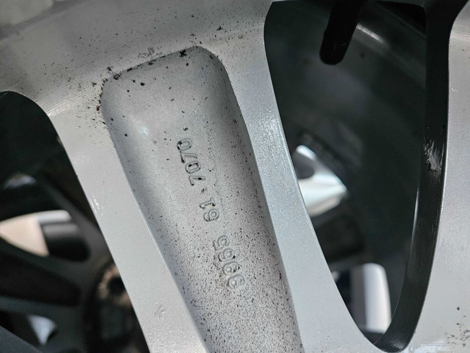 Лети джанти 17" 5х114,3 гуми 225/65/17