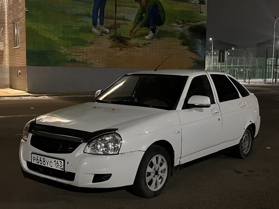 Приора хэтчбек 2012
