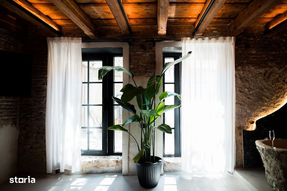 Vand 3 studio-uri in regim hotelier