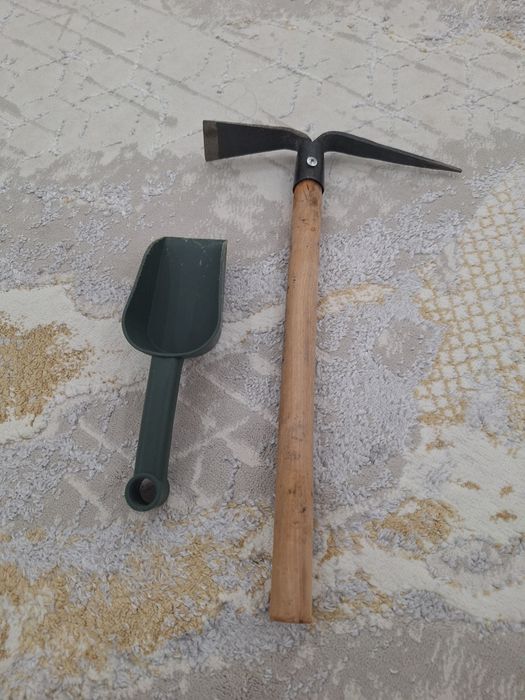 Продам металоискатель минелаб 2000