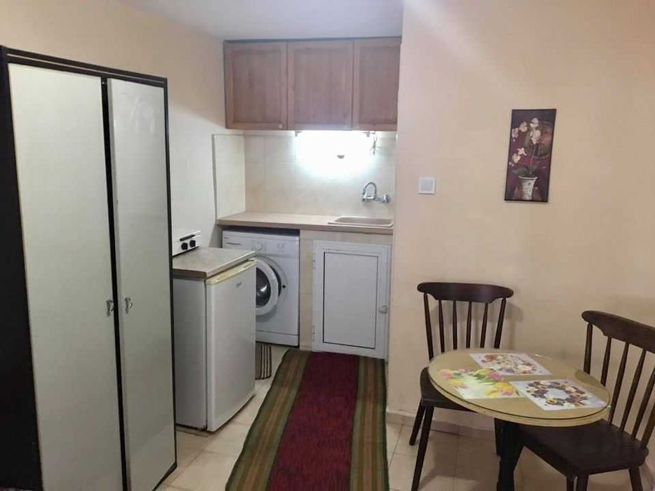 Дава се под наем Едностаен апартамент в Бургас, Възраждане - 20 кв.м за 76.5 € - Снимка #6