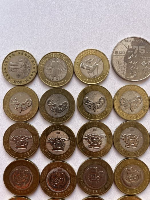 Монеты коллекционные 100тг