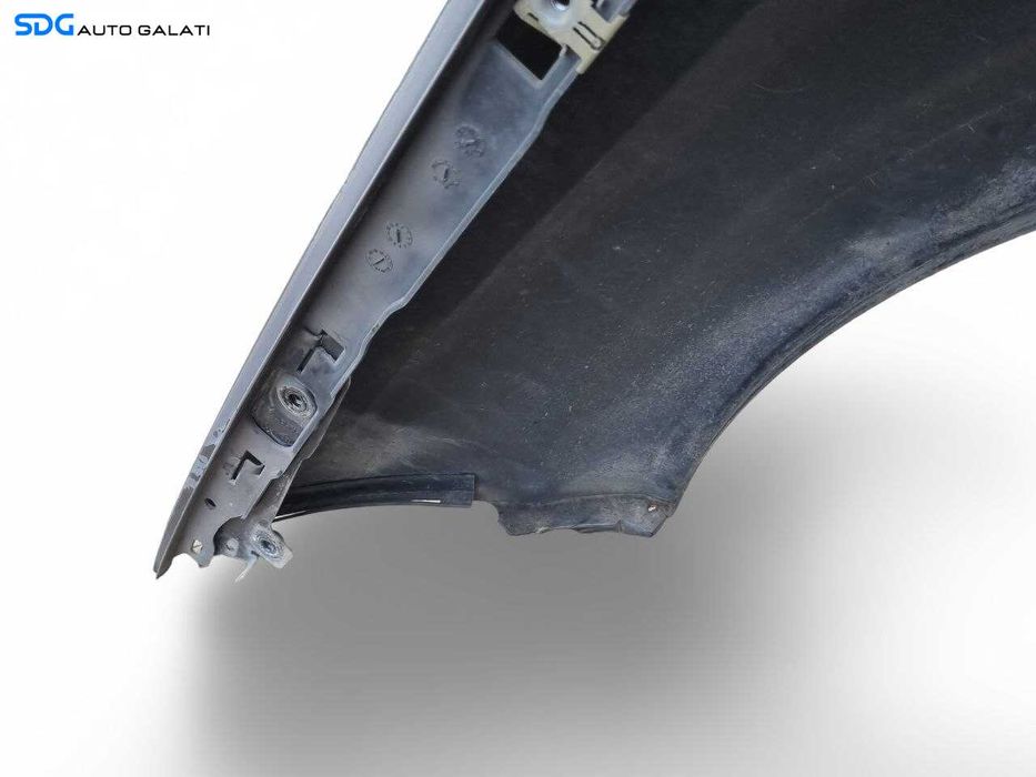 Aripa Dreapta Fata Renault Megane 2 Cabrio 2002 - 2008 (Zgarieturi Superficiale) [LC4572]