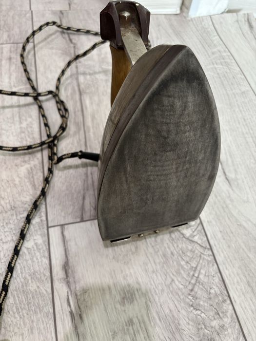 Утюг СССР.      .