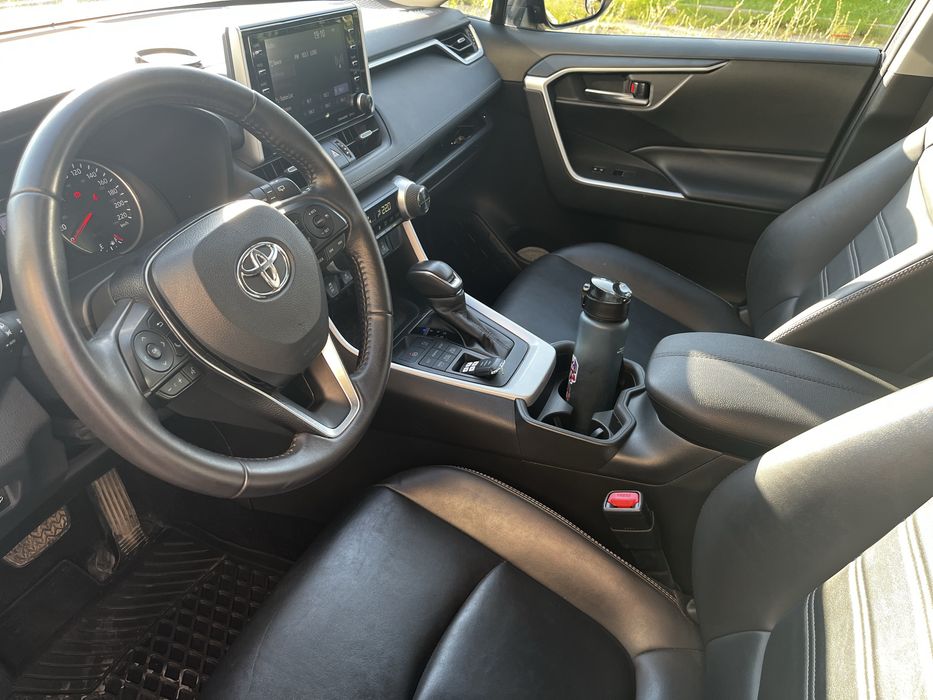 Toyota RAV4 2020,