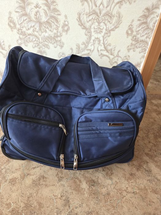 Продается сумка,чемодан.Новая.