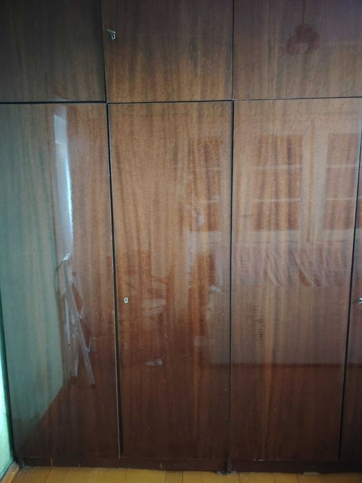 Продавам гардероб