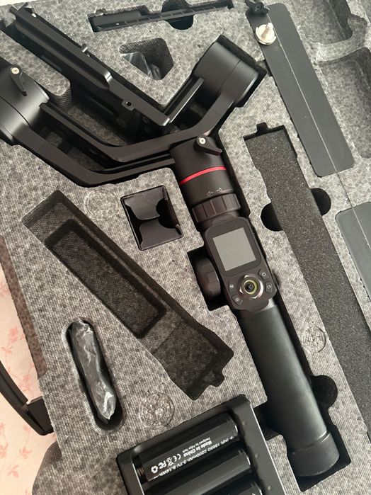 Stabilizator (Gimbal) pentru cameră foto/video