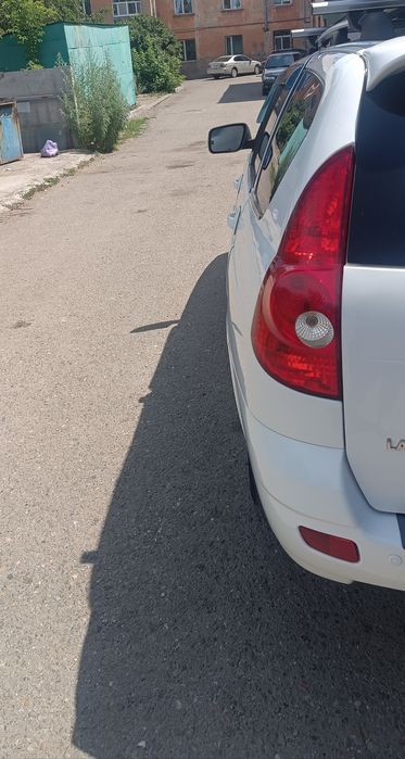 Продам LADA Priora.