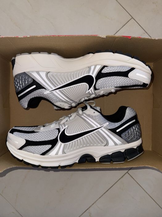 Маратонки Nike Air Zoom Vomero 5 “Photon Dust Black” - размер 47