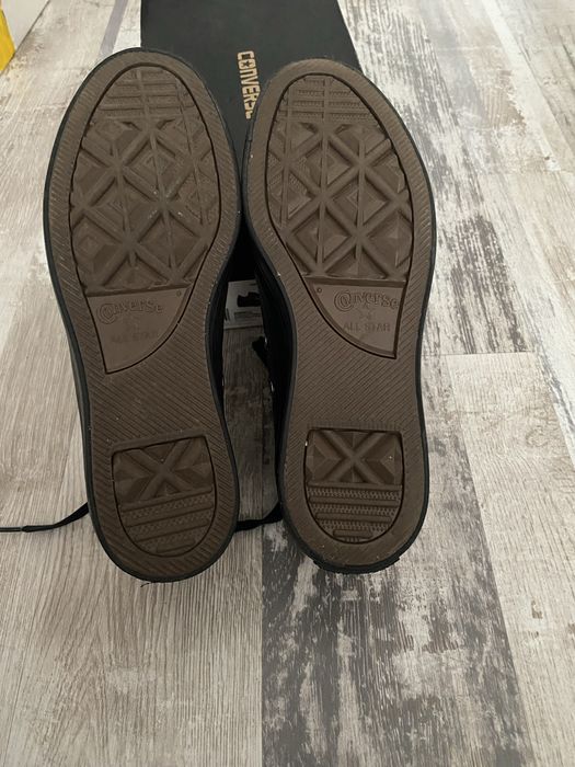 Converse noi numar 37