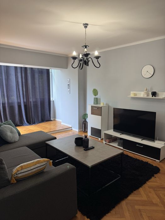 Inchiriez ap. 2 camere , ultracentral, Calea Calarasi