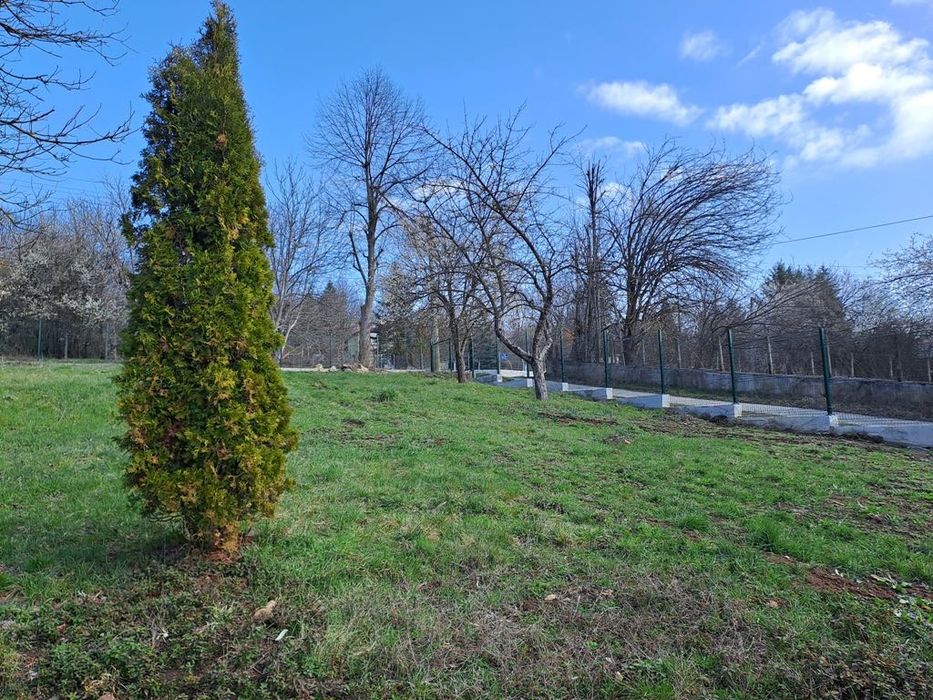 Продава се Къща в с. Джурово, Област София-област - 350 кв.м за 190 €/кв.м - Снимка #2