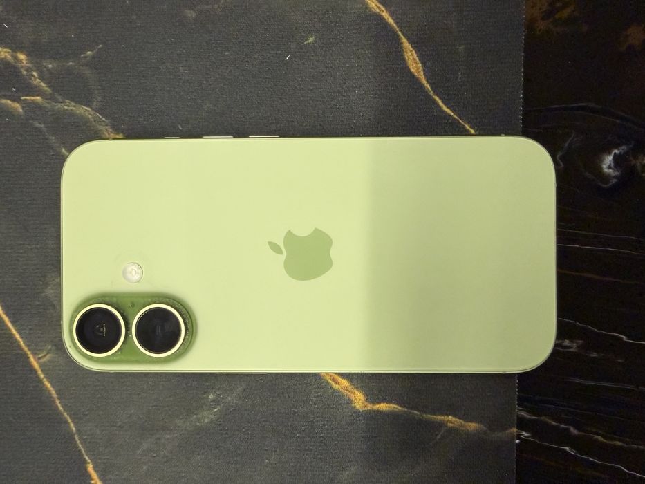 Iphone 17, 256 GB, зеленый
