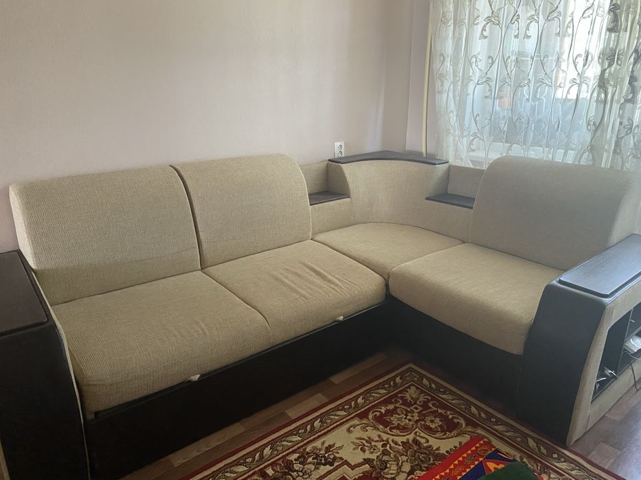 Продам диван угловой