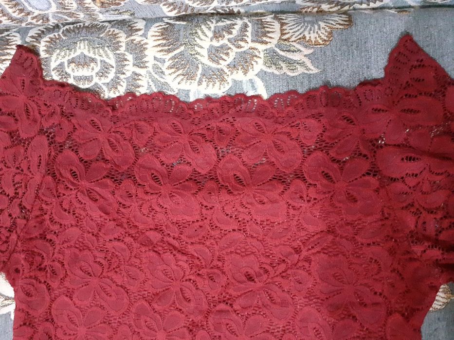 Кофточка гепюровая