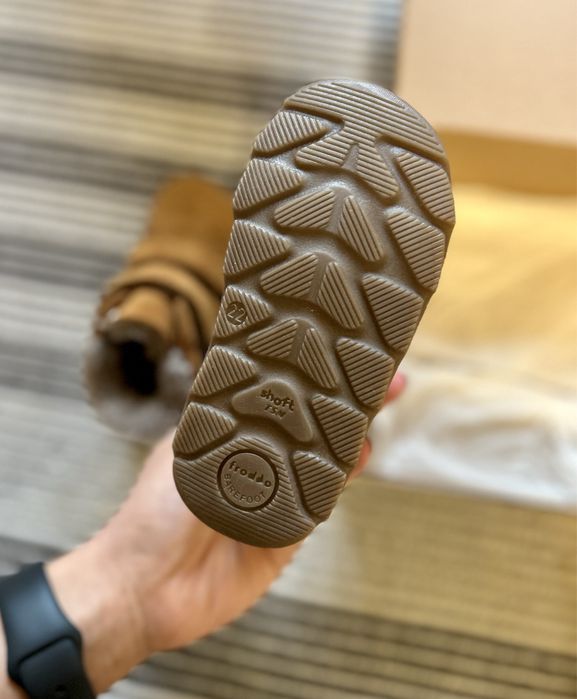 Ghete imblanite Froddo, marimea 22, NOI (in cutie)