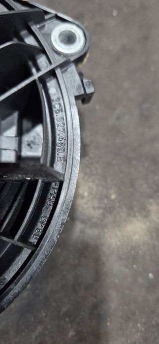 Дръжка заден капак Golf VI