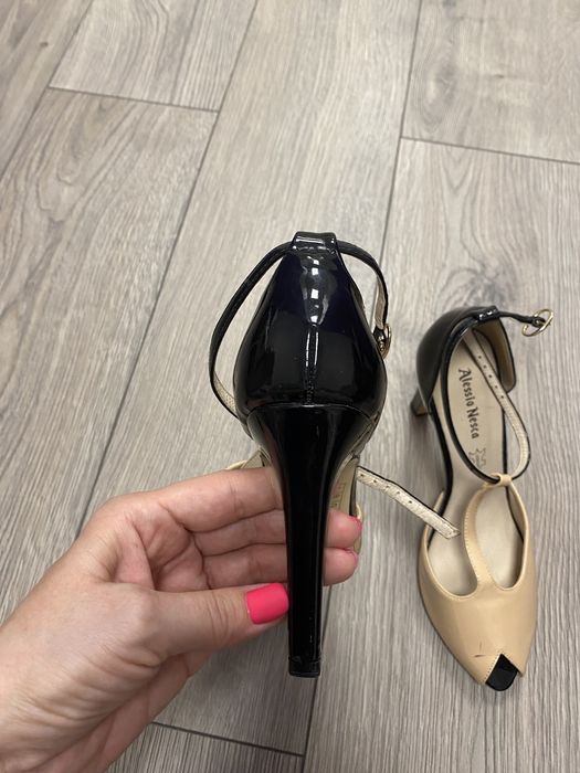 Продам туфли,кожа,размер 39