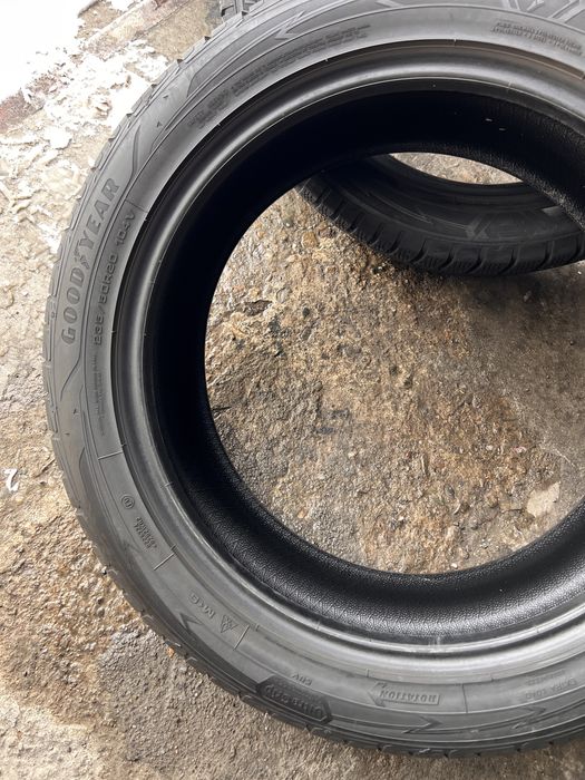 4 anvelope iarna 235/50/20 , GoodYear , 7.4-7.8 mm
