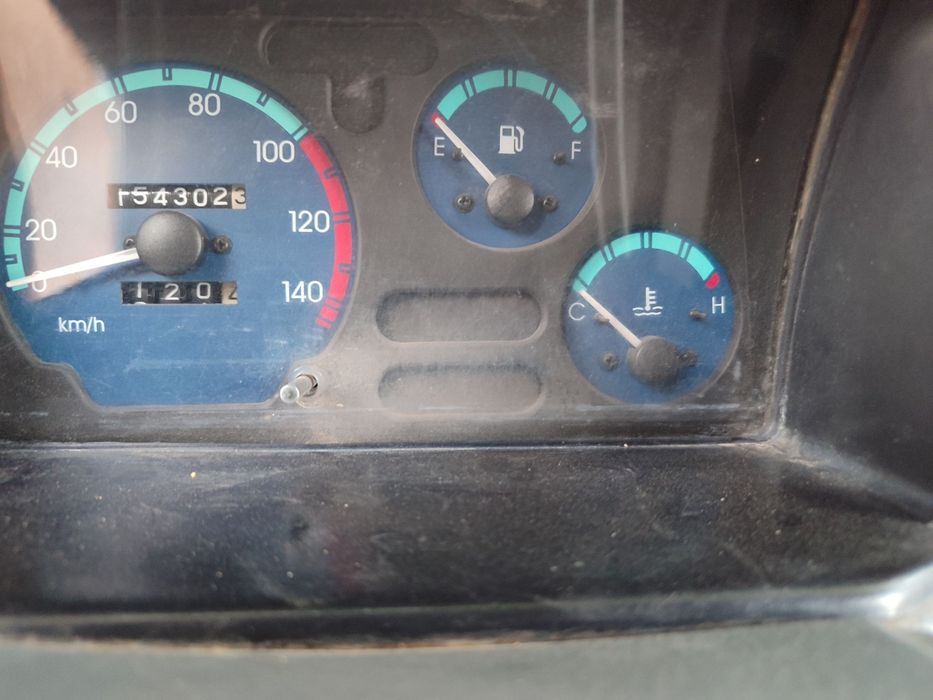 Damas srochna sotiladi