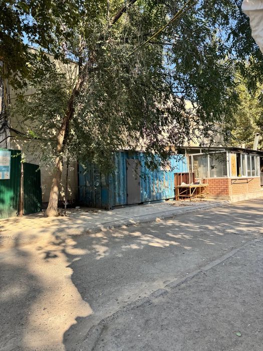 Konteyner sotiladi 1100$