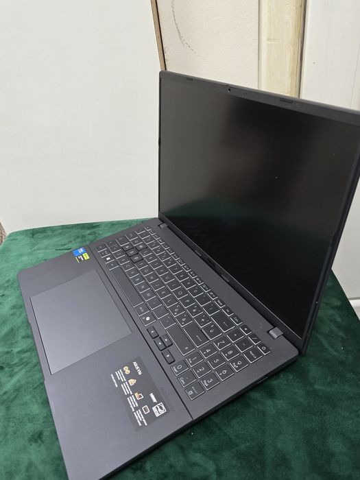 Cata Diamond Amanet/ Laptop Asus V16