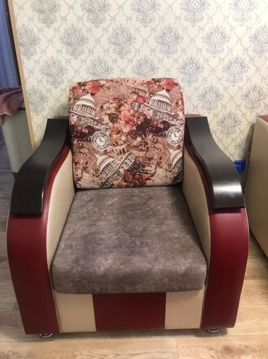 Продам Диван и кресло