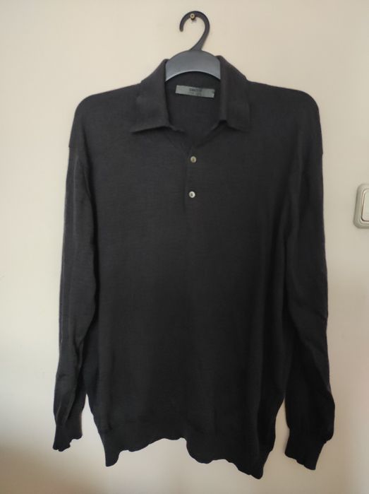 Tricouri cu maneca scurta sau lunga, modele diferite si mărimi diferit