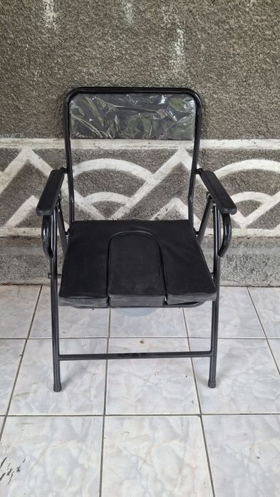 Санитарный.   стул