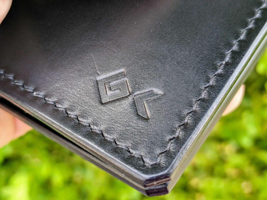 Портфейл от натурална растително дъбена черна телешка кожа