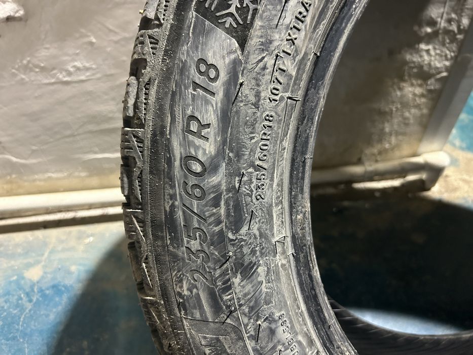 Продам зимние резины Michelin 235/60/18
