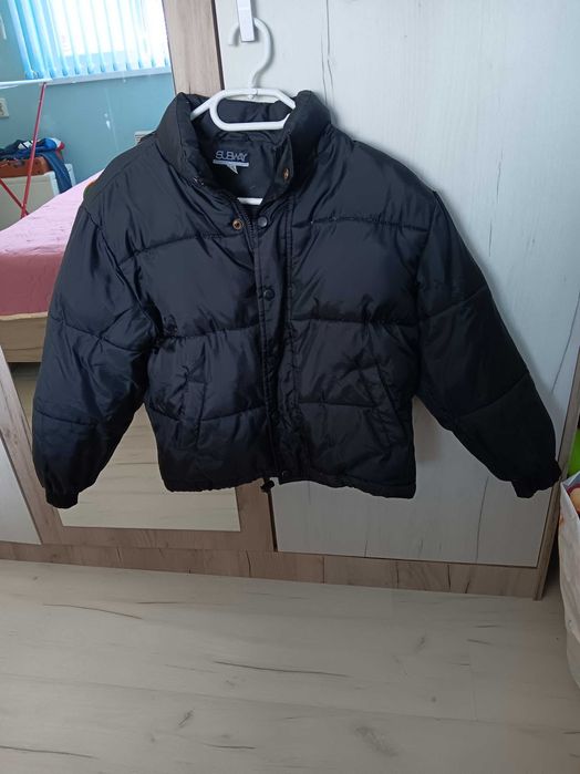 Продавам детски дрехи рамер 146-152