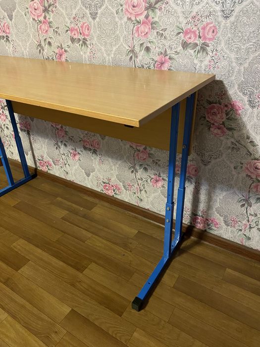 Продам парту новую