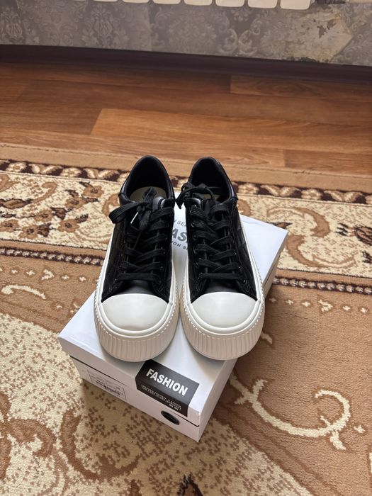 Кеды сатамын, новый