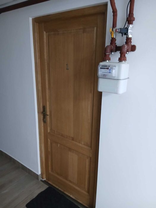 Inchiriez garsoniera in bloc nou privat