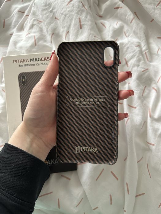 Husa Iphone Pitaka MagCase