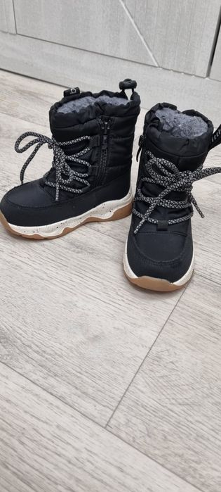 Продам зимние сапожки