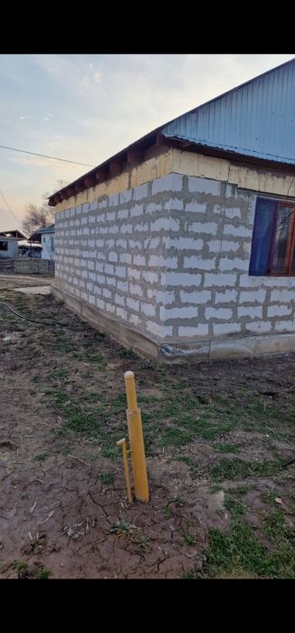 Участок с готовый времянкой