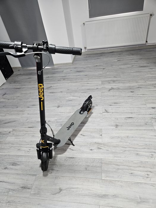 Trotineta electrica JEEP ca noua