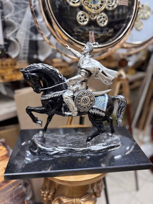 Стаэтуетка Амир Тимур  из бронза  лотона  СЕРЬЁЗНО падрок Боссы