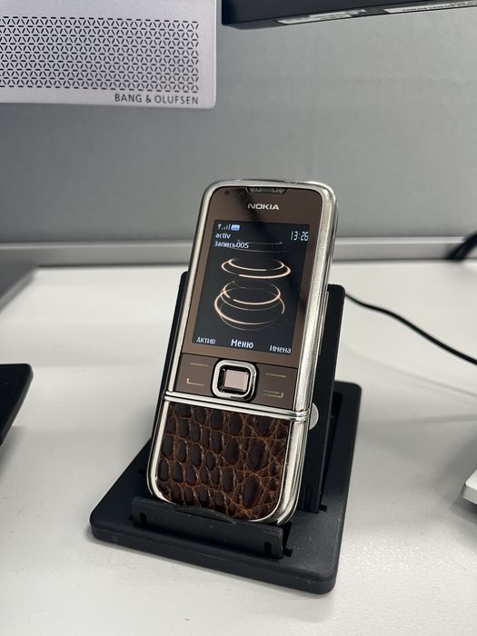 Nokia 8800 saphire art