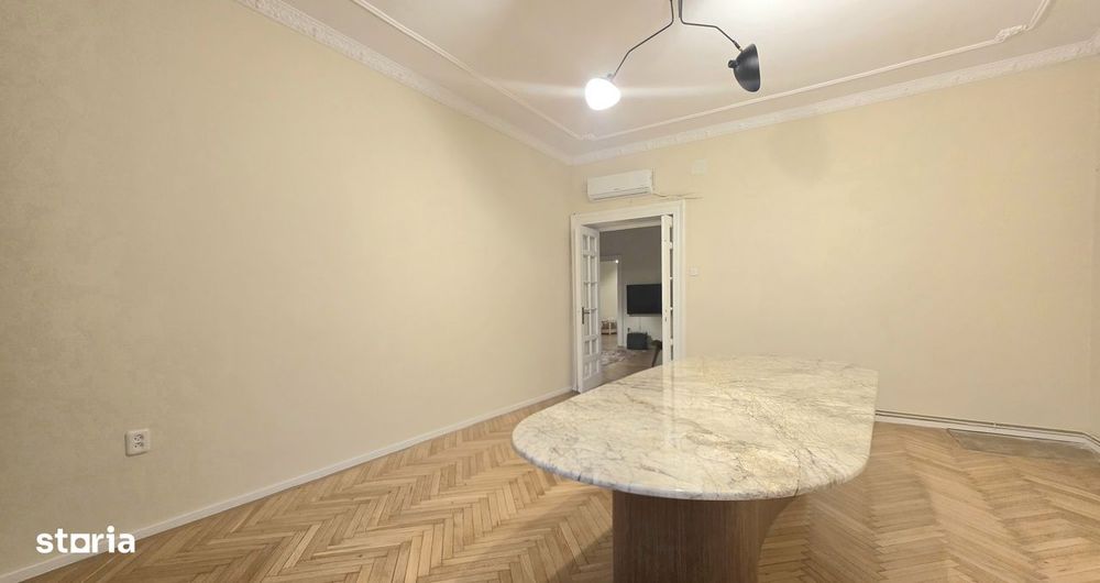 Armeneasca Etaj in vila / Showroom/ It/ Creatie