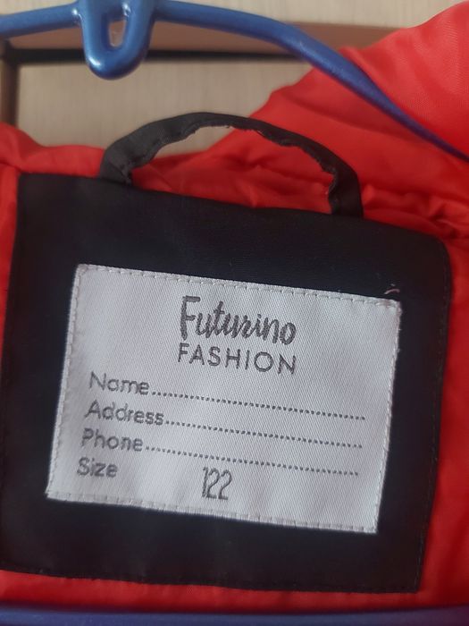 Продам курточку на весну