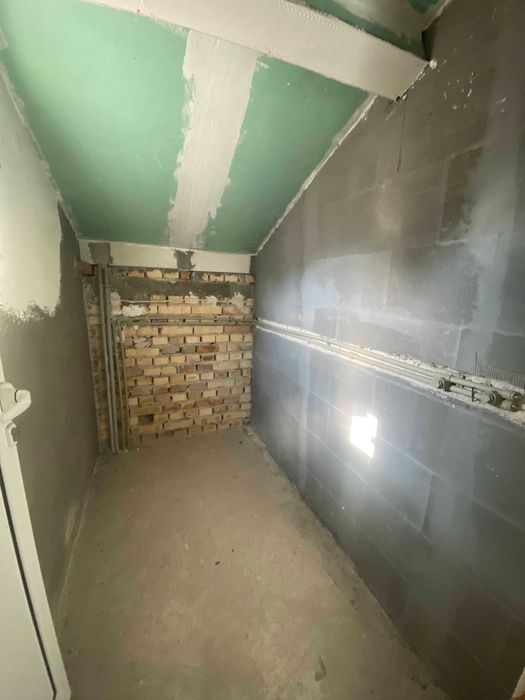 Самостоятелна нова къща, сп.Чайка, гараж