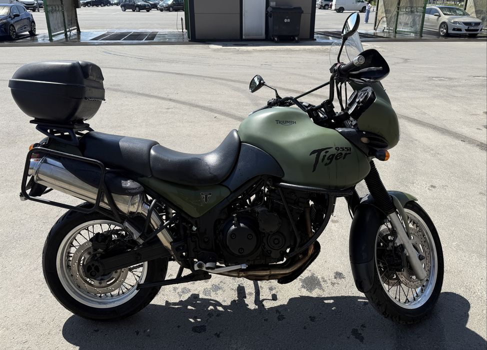 Vând Triumph Tiger 955i