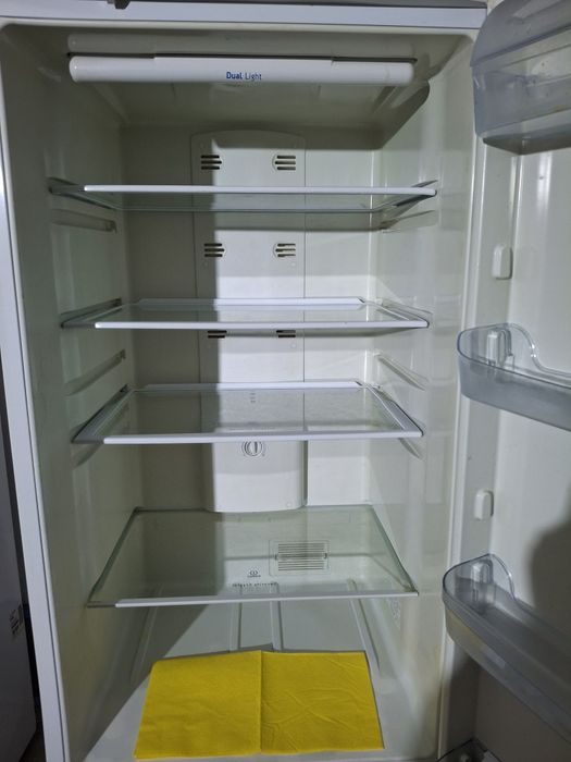 Арзан Холодильник Индезит сатылады.