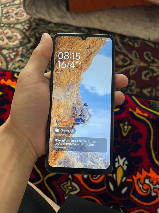 Redmi 13c rangi ko’k