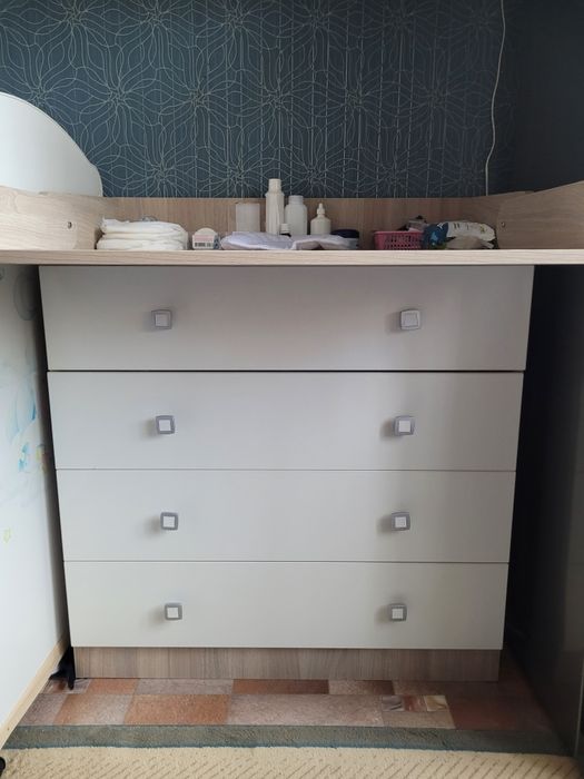 Продаю комод-пеленальный столик